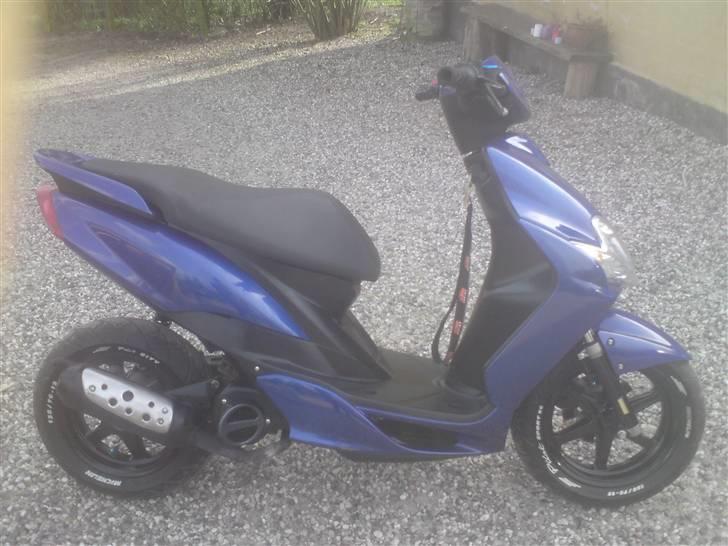 Yamaha jog R  (solgt) -  - før ´  billede 1