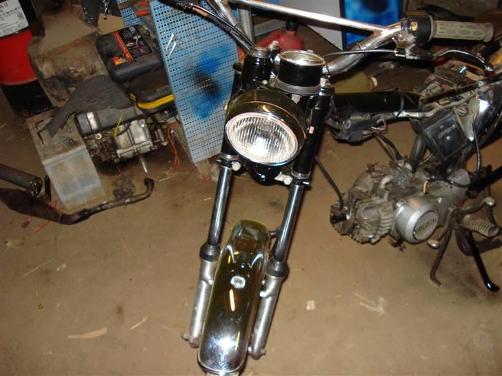 Suzuki DM50 Samurai *solgt*  - Speedometer, tændningslås og forgaffel fået en gang sort billede 14