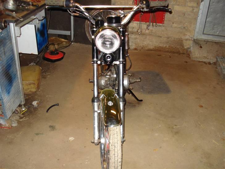 Suzuki DM50 Samurai *solgt*  - poleret ! og Speedometer, tændningslås og forgaffel fået en gang sort  billede 15