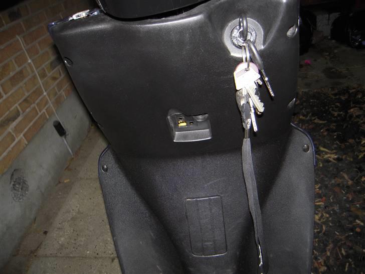 Aprilia sr 50 lc dd 30'er SOLGT billede 8