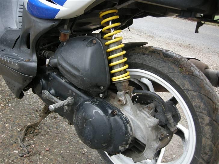 Suzuki Katana LC R (BYTTET) billede 3