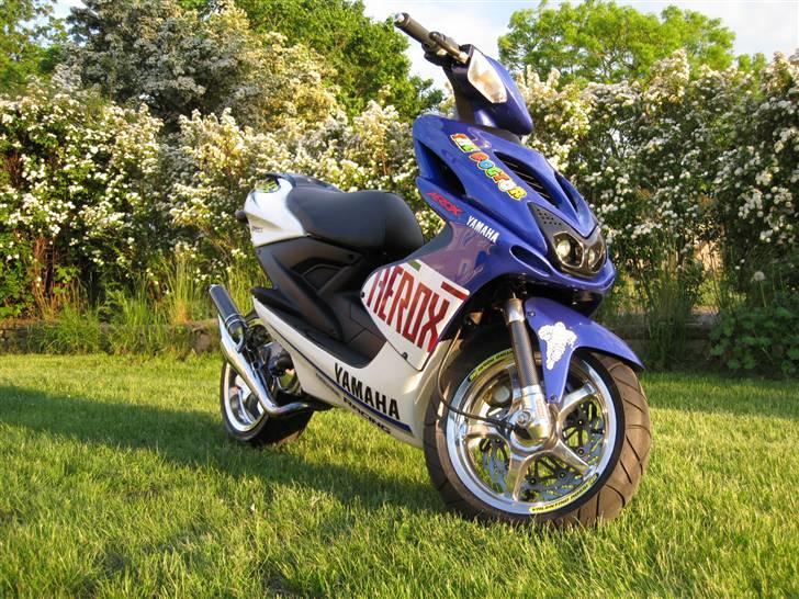 Yamaha AEROX  ROSSIE  billede 9