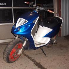 Piaggio nrg mc3 'projekt'