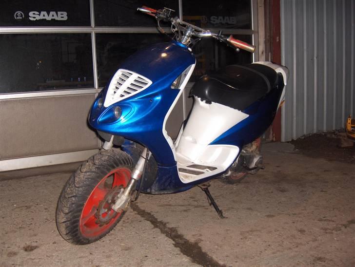 Piaggio nrg mc3 'projekt' billede 1