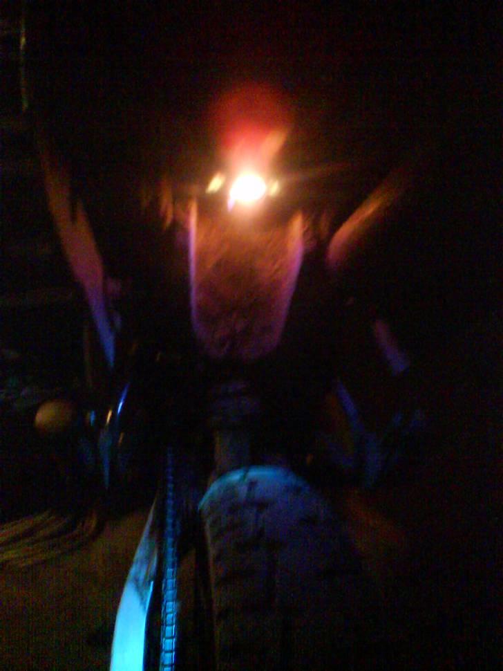 Yamaha DT-50 MX Solgt - Så er der Projektør lampe over bagdækket.. billede 10