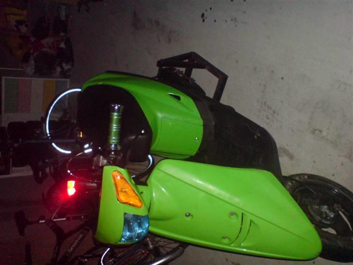 Yamaha jog SOLGT billede 10