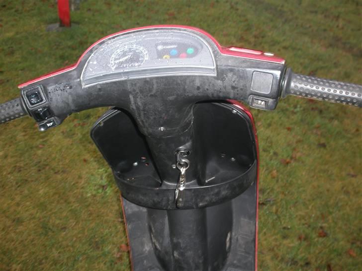 Piaggio Zip - SOLGT !! billede 6