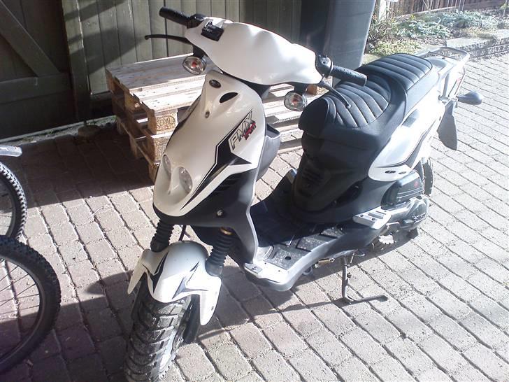 PGO PMX Sport *Hvid* billede 1