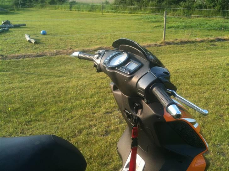 Piaggio NRG POWER DT billede 9