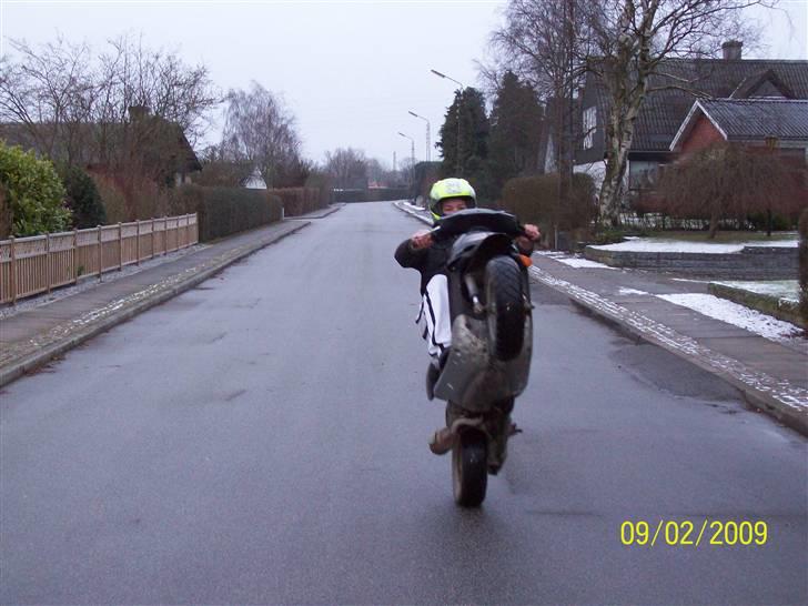 Aprilia rally ac total skadet. billede 17