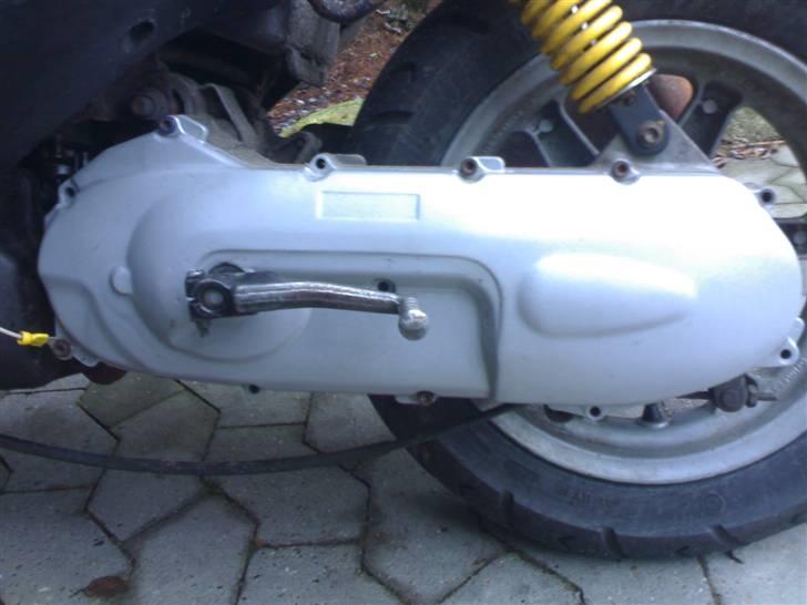 Yamaha Neos Komplet STD SOLGT - motorblocken ser meget fin ud billede 7