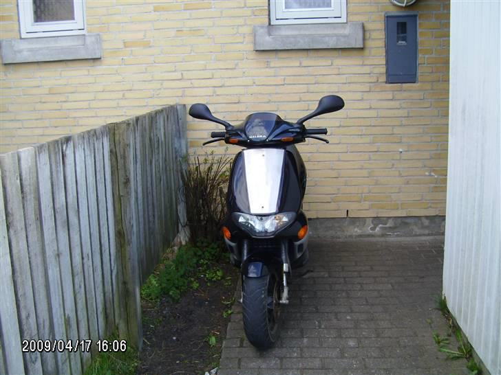Gilera Runner LC DD - Så står hun og byder jer velkommen :) billede 6