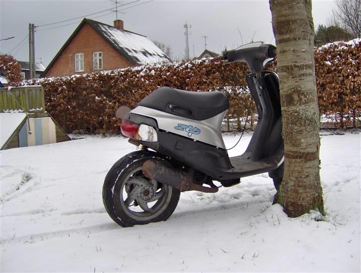 Piaggio zip byttet billede 4
