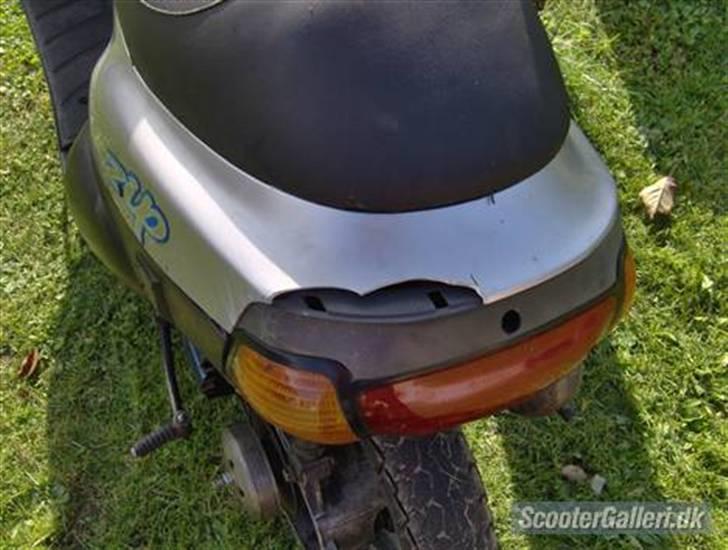 Piaggio zip byttet billede 5