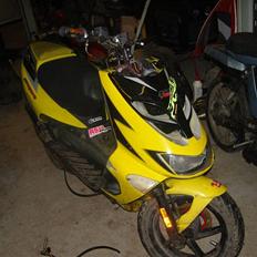 Aprilia sr 50 ditech solgt