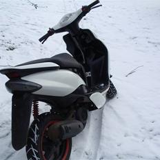 Yamaha Jog R Byttet til rmx!