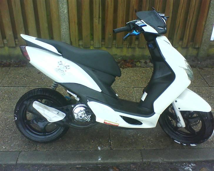 Yamaha jog r lc billede 1