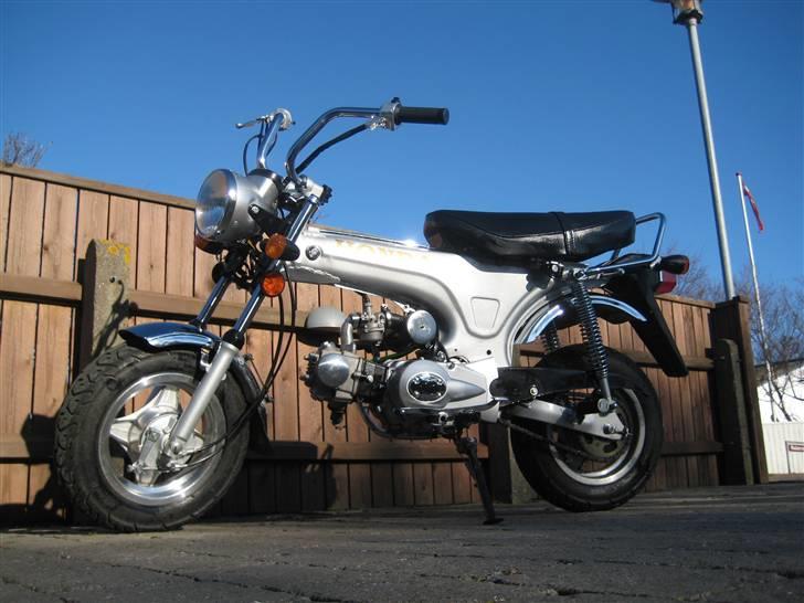 Honda dax kopi byttet billede 3