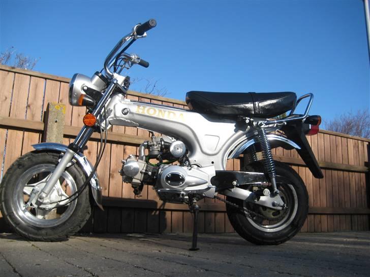 Honda dax kopi byttet billede 10