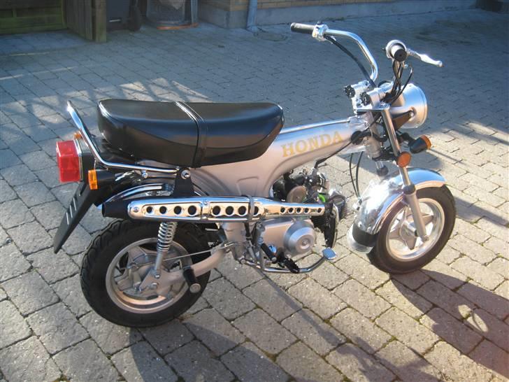 Honda dax kopi byttet billede 13