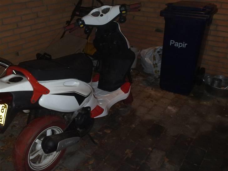 PGO Pmx Sport TOTALSKADET billede 16