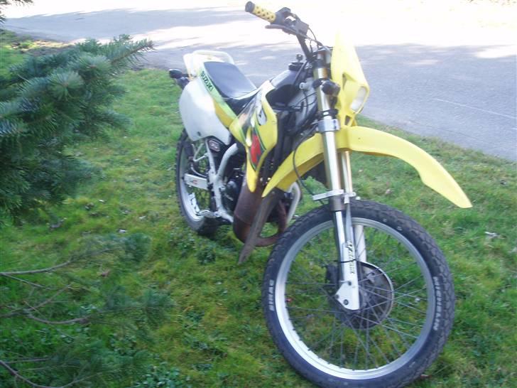 Suzuki RMX (SOLGT) billede 11