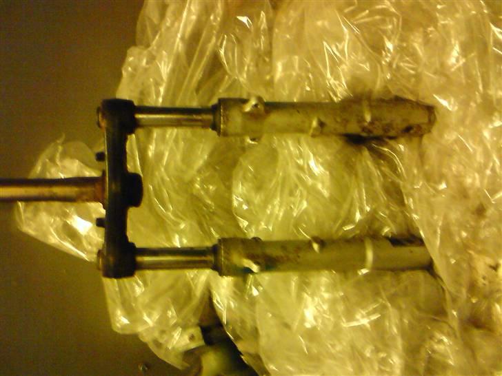 Aprilia Sonic - Byttet til Puch - Sonic gaffel... Skal lige renses lidt :D billede 4