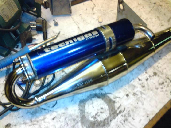 Aprilia Sonic - Byttet til Puch - Tecnigas udstødning. Den er da bedre en std. hehe billede 17