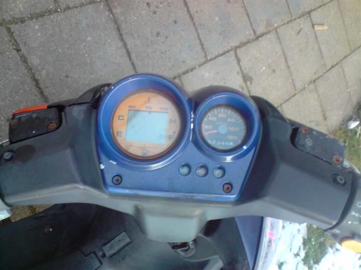 Yamaha Aerox (byttettil aprilla) billede 9