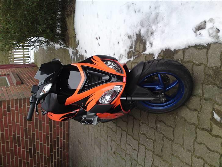 Aprilia SR 50 R  billede 2