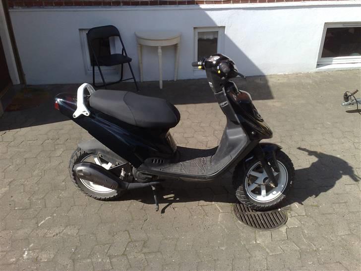 PGO Hot 50 [SOLGT] billede 1