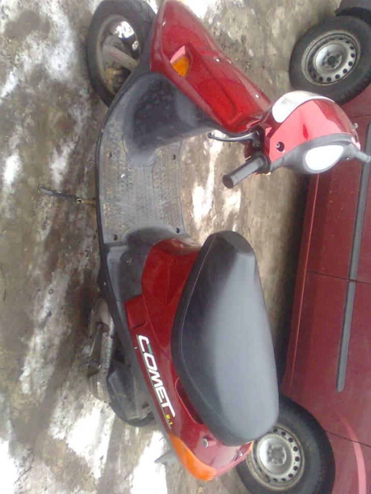 PGO comet solgt billede 4