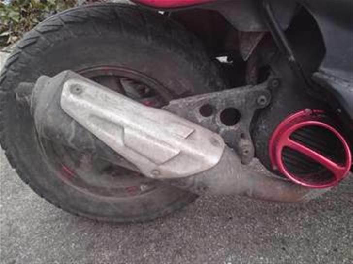 Yamaha Yamaha bws spy - MEGET BESKIDT ! - KOMMER SNART BILLEDER, HVOR DEN ER REN ! ;D billede 4