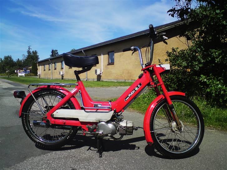 Puch Maxi K E50 - Original - man kan lige skimte den hvide ring omkring stelnummeret, hvilket viser det er original lak. billede 10