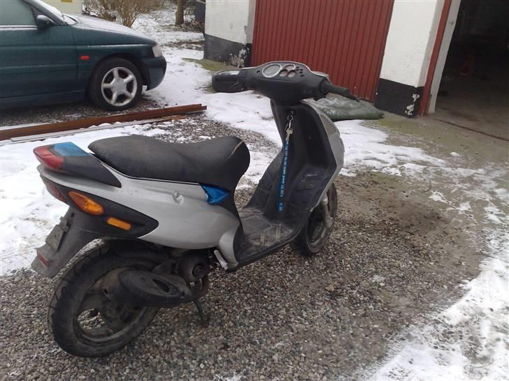 Piaggio nrg byttet til hot billede 4