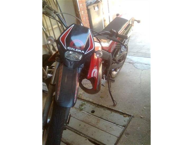 {{currentPhoto.altText}} billede {{currentPhoto.number}}