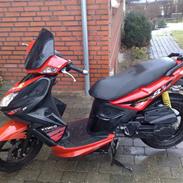 Kymco super 8