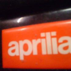 Aprilia rally byttet til hot50