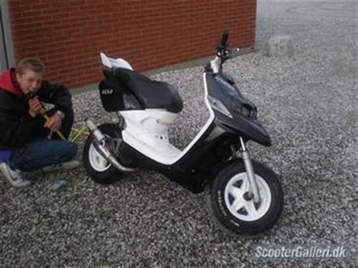 Yamaha bws SOLGT billede 3