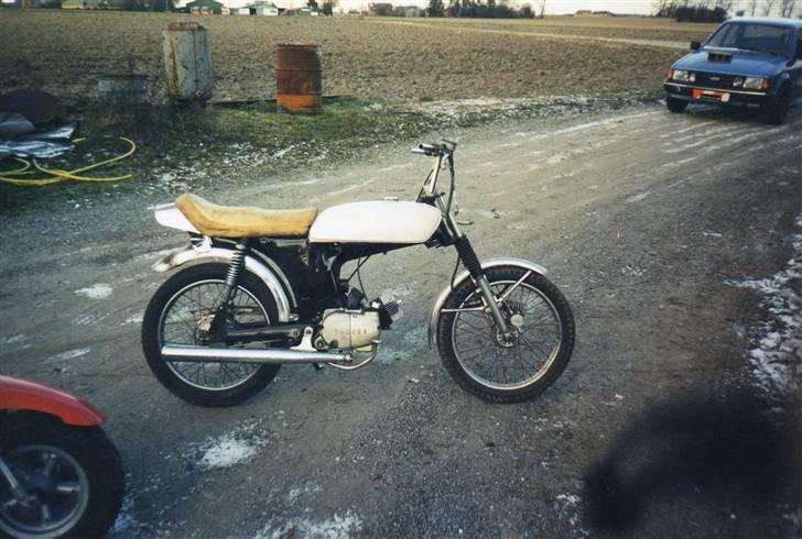 Yamaha FS1 4 gear DX - Her under opbygning med opkortet bag-skærm og Rustfri ande-røv billede 2