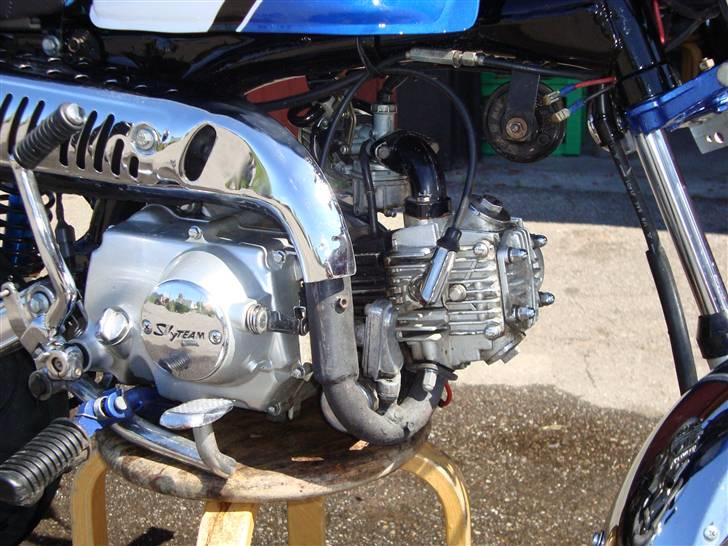 Skyteam - Monkey billede 2