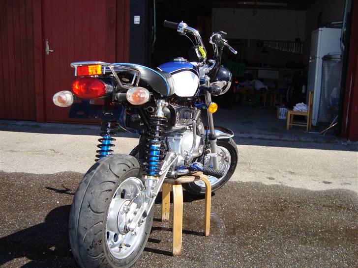 Skyteam - Monkey billede 4