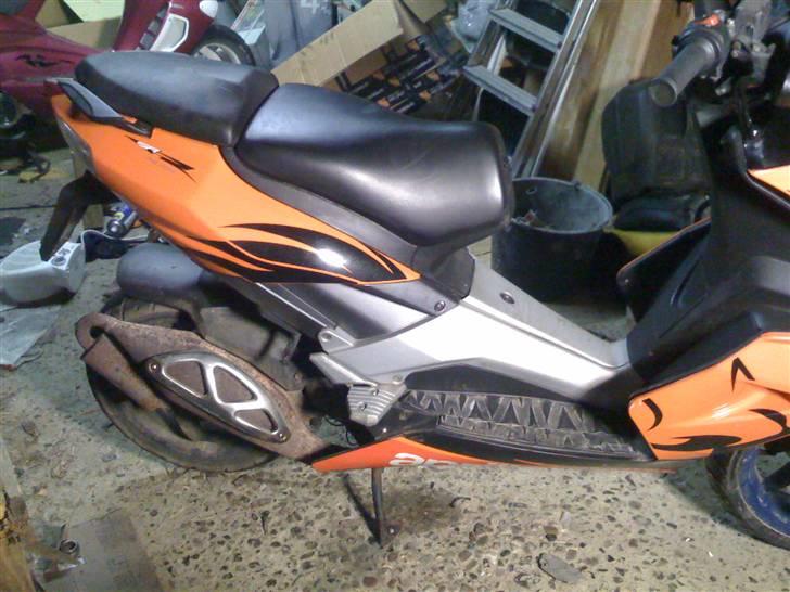 Aprilia SR R 50 Factory Solgt! billede 3