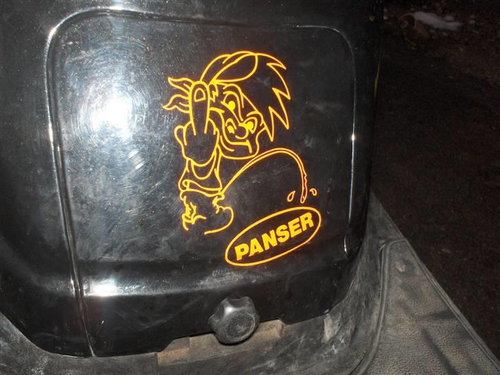 PGO Hot50 SOLGT - Nu, mit nye vinyl. FUCK POLITIET. billede 7