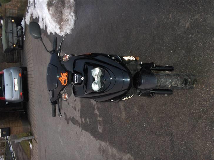 PGO Hot50 SOLGT - Nu, Forfra. billede 16