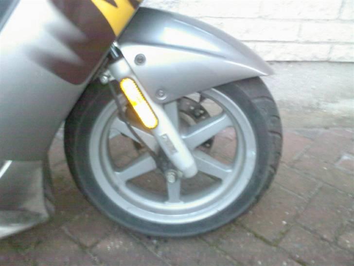 Yamaha Jog R  ( Solgt ) billede 9