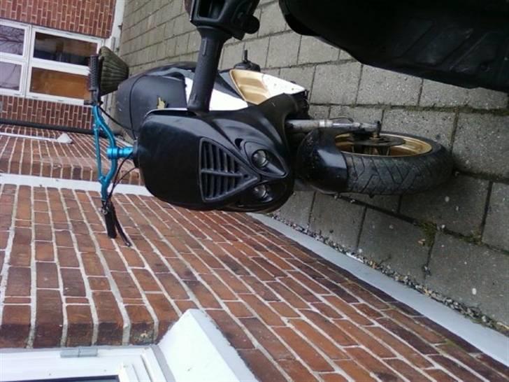 Piaggio NRG MC3 Skrottet billede 1