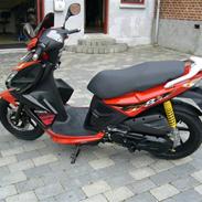 Kymco super 8