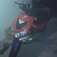 Peugeot speedfight 2 /tilsalg/