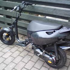 Aprilia Sonic BaneRacer SOLGT